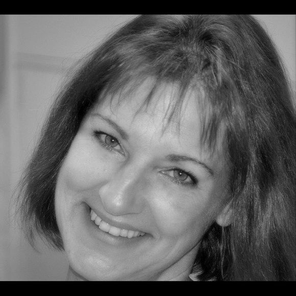 Meet your Posher, Freda - Picture 1 of 1